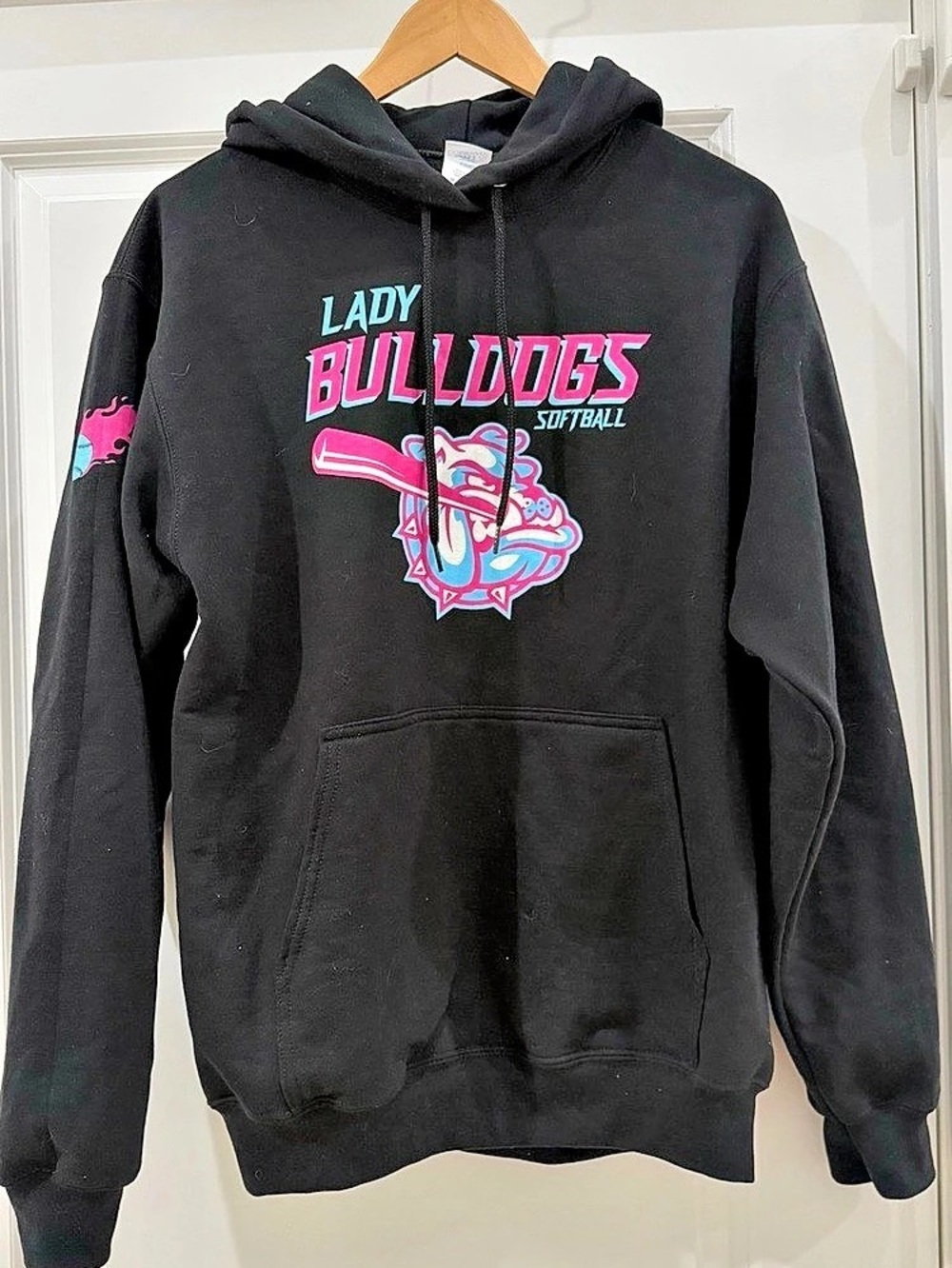Port & Company Essential Fleece Pullover Hooded Sweatshirt Lady Bulldogs | M